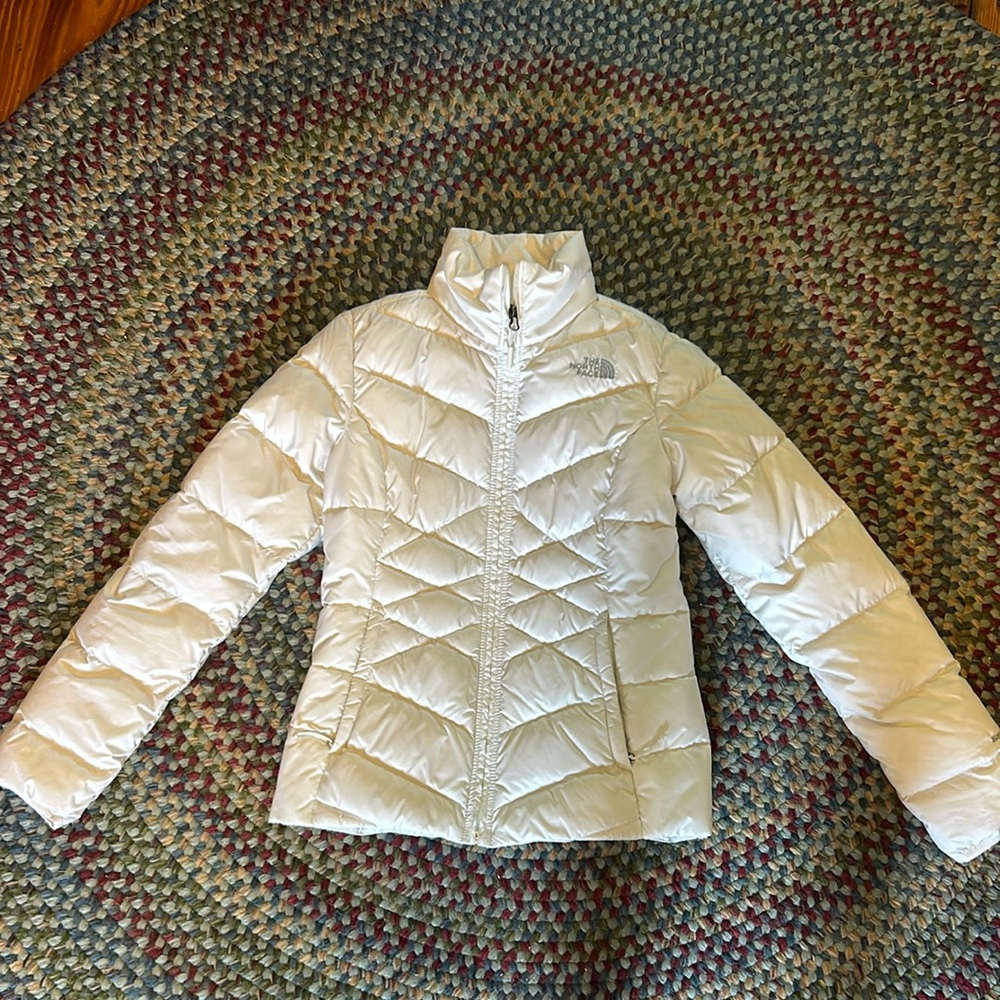 White Northface Puffer Winter Jacket